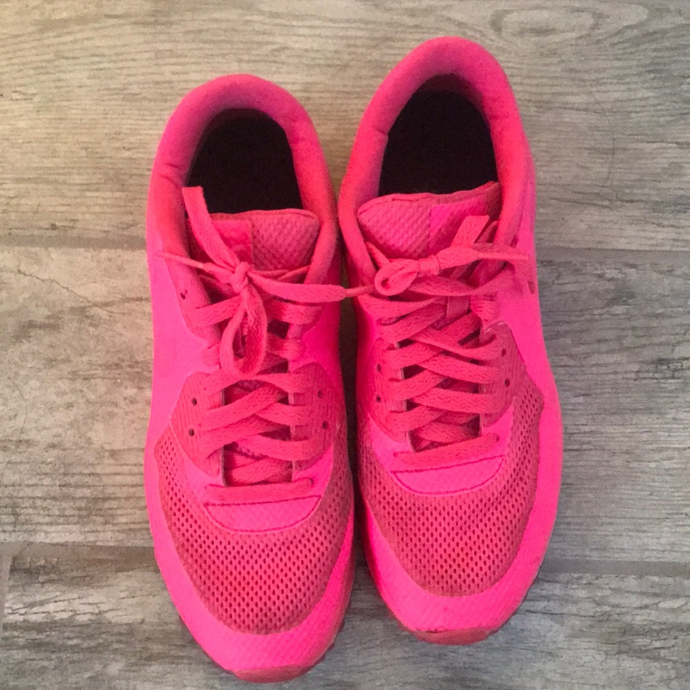 Pink air max